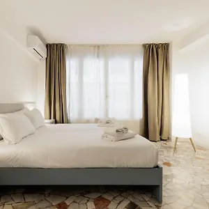 Giordano Luxury Florence
